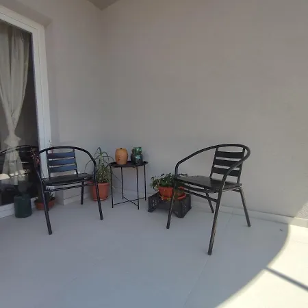 Botanica Apartment *